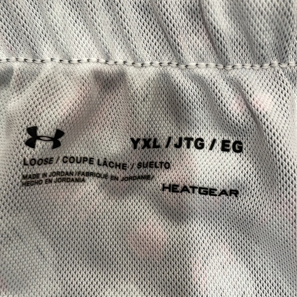 NWOT Under Armour athletic shorts - Picture 2 of 4
